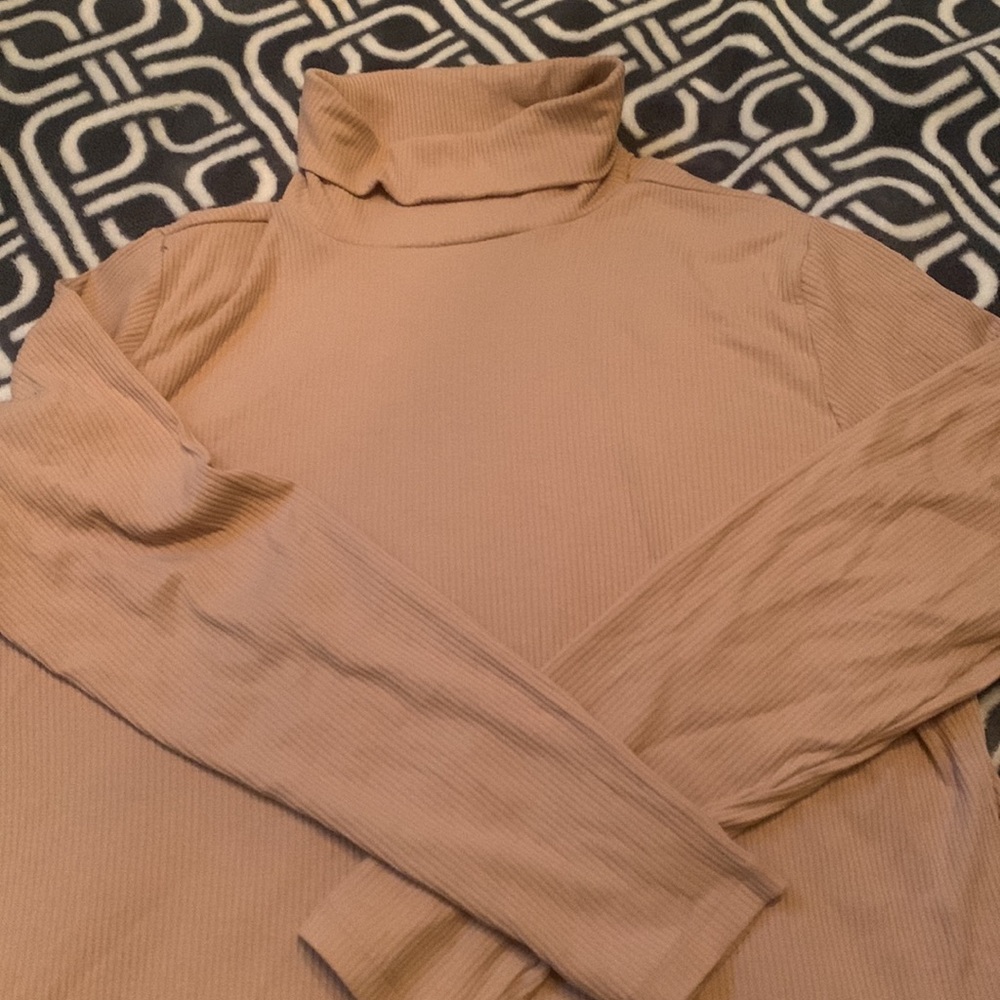 Old Navy Womens Long Sleeve Ribbed Turtleneck - Picture 2 of 6